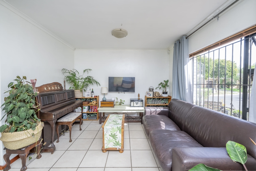 2 Bedroom Property for Sale in Protea Heights Western Cape